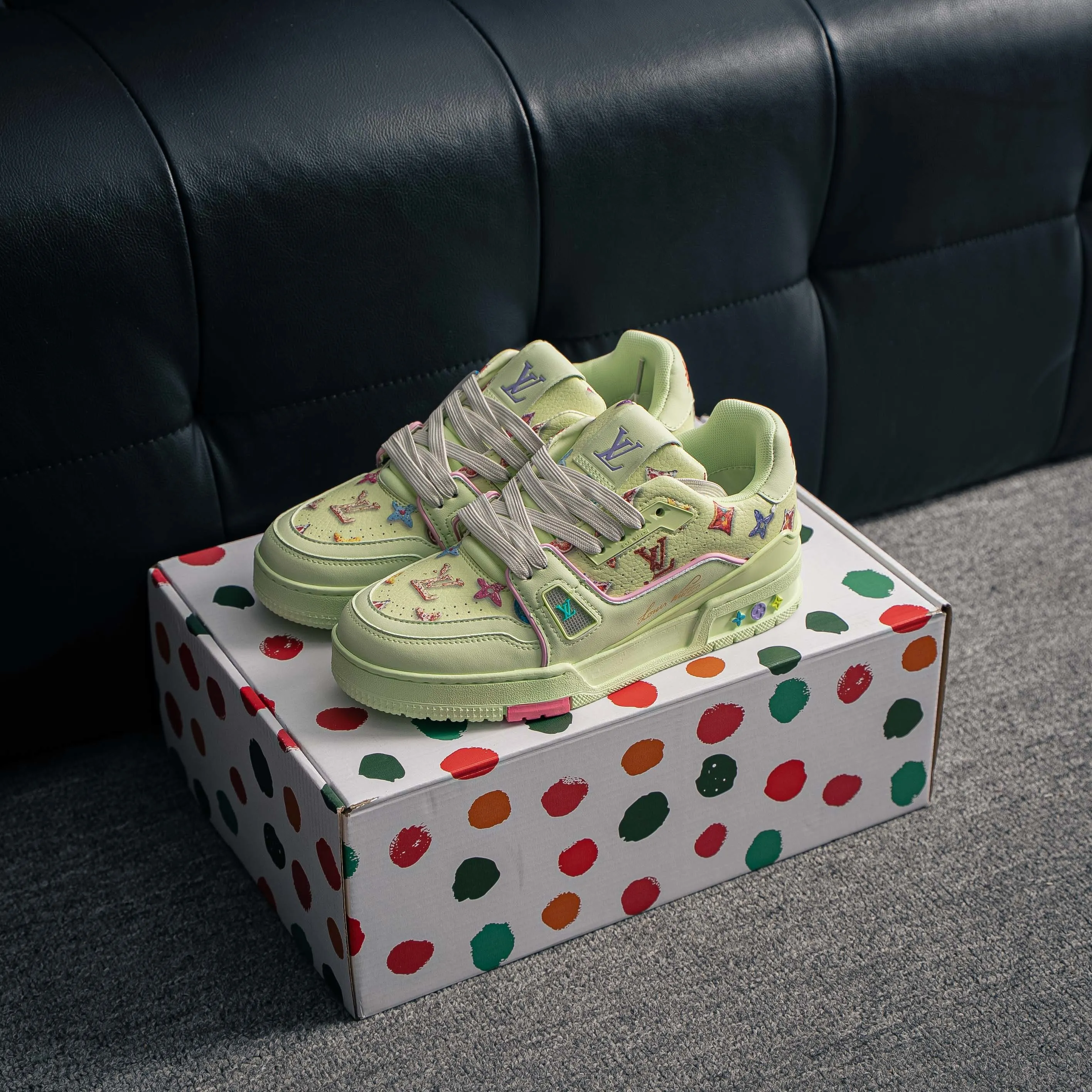 【 】 Louis Vuitton Trainer Sneaker Low Series Low-Top Retro Versatile Skate Shoes“ Virgil Abloh Retro Shoes ，